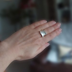 Niave Silver Cocktail Ring